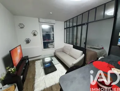 Apartment in Ecquevilly (78920)