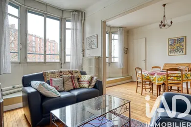 Apartment in Paris (75015)