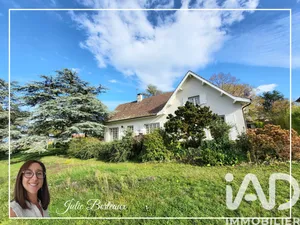 Traditional house in Saint-Just-Saint-Rambert (42170)