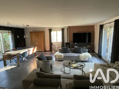 Maison traditionnelle à La Chapelle-de-la-Tour (38110)