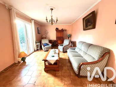 Townhouse in Carbon-Blanc (33560)