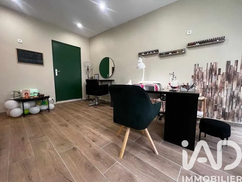 Immeuble 45 m² · à Alleins · 45 m² · 99 000 €