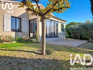 Maison à Roquebrune-sur-Argens (83520)