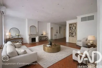 Apartment in Toulon (83000)