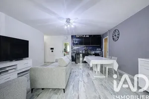 Apartment in Rosny-sous-Bois (93110)