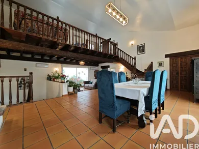 Immeuble à Claira (66530)