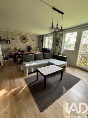 Apartment in Villenave-d'Ornon (33140)