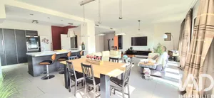 Apartment in Saint-Étienne (42100)