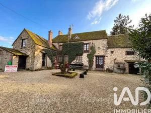 Ferme à Saint-Hilliers (77160)