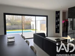 Maison à Saint-Barthélemy-D'anjou (49124)