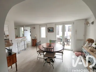 Apartment in Antony (92160)