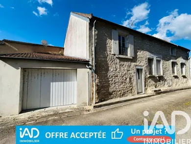 Village house in Irancy (89290)