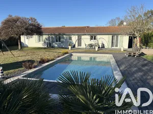 House in PESSAC (33600)