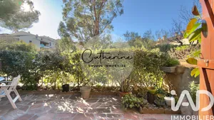 Apartment in Carqueiranne (83320)