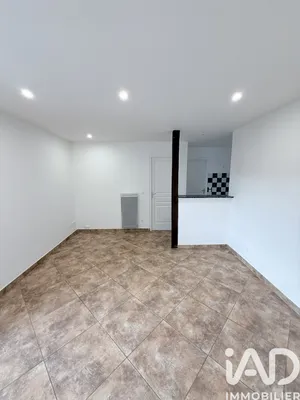 Apartment in Chars (95750)