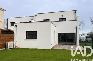 House in Trélazé (49800)