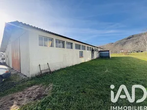 Building in Prayssac (46220)