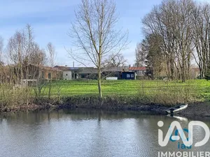 Maison de campagne à Saint-Maixent-de-Beugné (79160)