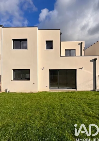 House in Mazé (49630)