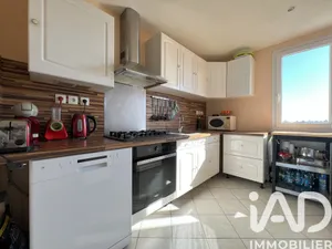 Apartment in Reims (51100)