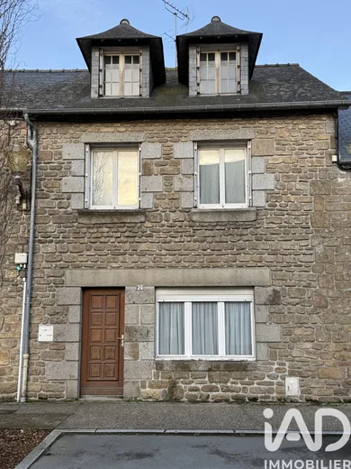 Maison de ville à Maen Roch (35460)