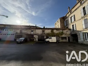 Building in Angoulême (16000)