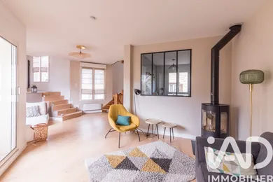 Maison à Carrières-sur-Seine (78420)