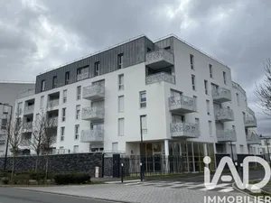 Apartment in Moissy-Cramayel (77550)