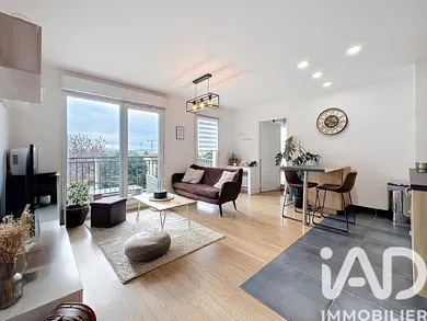 Apartment in Pontault-Combault (77340)