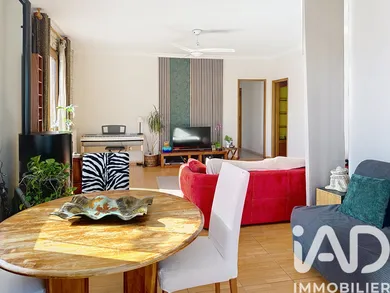 Apartment in Aubagne (13400)