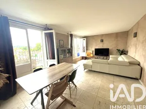 Apartment in Ablon-sur-Seine (94480)