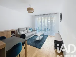 Apartment in Vanves (92170)