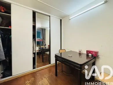 Apartment in Paris (75013)