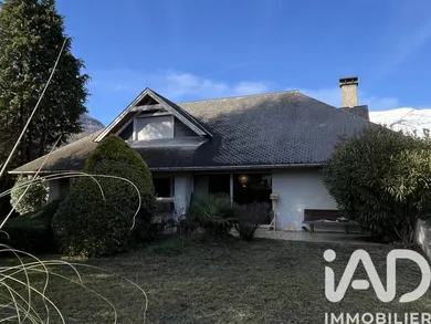 Architectural house in Argelès-Gazost (65400)