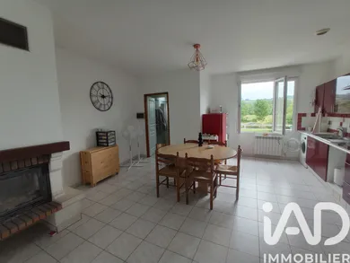 Apartment in Sussey (21430)