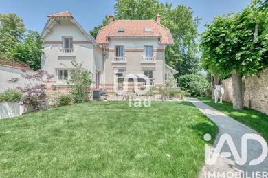 House in Versailles (78000)