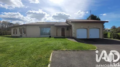 Maison de campagne à Saint-Christophe-de-Double (33230)