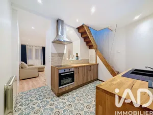 Townhouse in Val-de-Scie (76720)