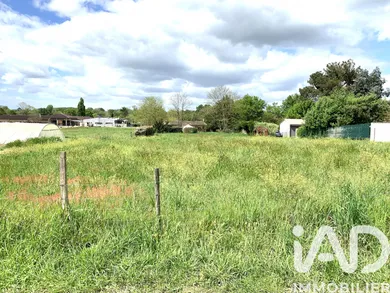 Terrain à bâtir à Saint-Denis-de-Pile (33910)