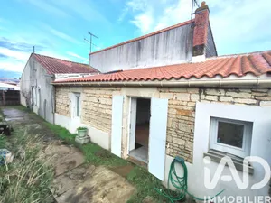 Maison à Les Magnils-Reigniers (85400)