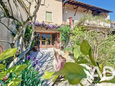 Village house in Saint-Étienne-sur-Chalaronne (01140)