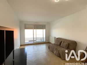 Apartment in Villejuif (94800)