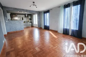 Traditional house in Vitry-aux-Loges (45530)