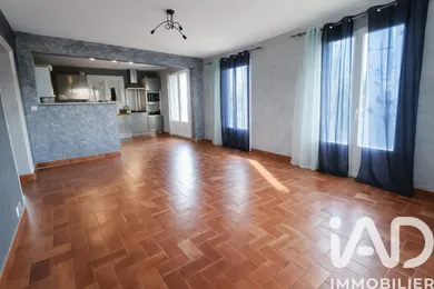 Maison traditionnelle à Vitry-aux-Loges (45530)