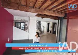 Building in Montbrison (42600)