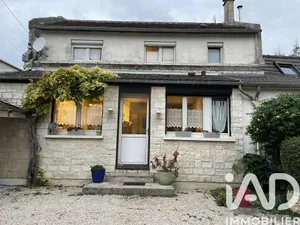 Maison de village à La Neuville-Roy (60190)