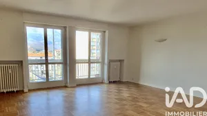 Apartment in Grenoble (38000)