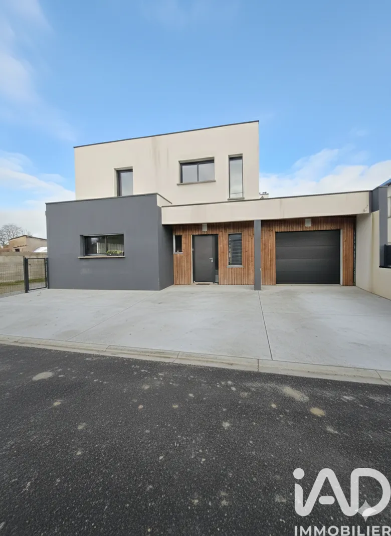 Maison 6 pièces 151 m² · à Yffiniac · 151 m² · 363 000 €