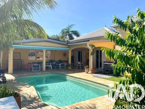 Maison à Sainte-Marie (97438)