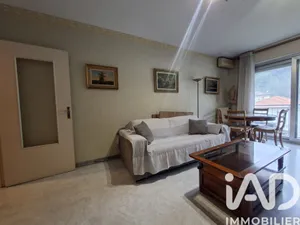 Apartment in Nice (06100)